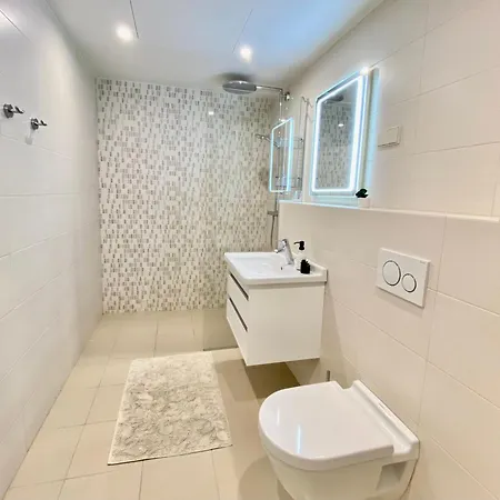 Prime Haven Near Sea & Park, Free Parking, Terrace Tallinn
