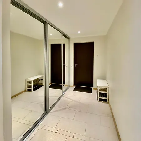Apartmán Prime Haven Near Sea & Park, Free Parking, Terrace *